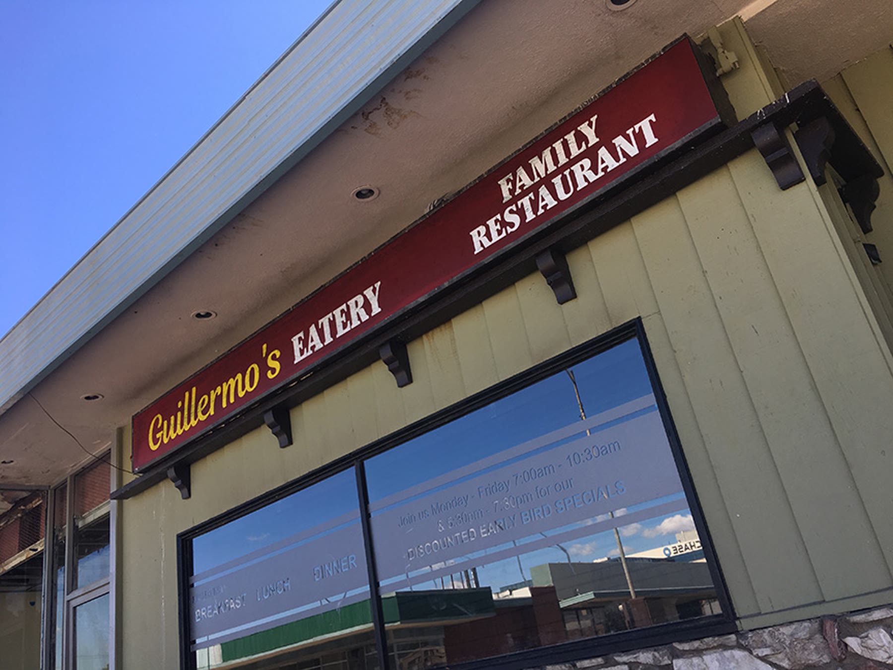 Guillermo’s family restaurant sign